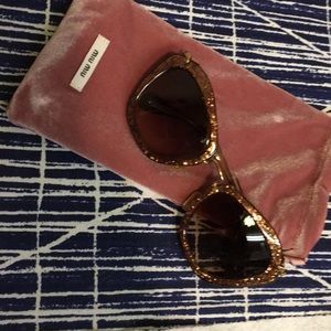 So nice and trendy and a must must have ❤️